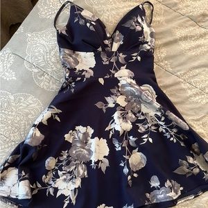 Super cute Windsor cocktail dress